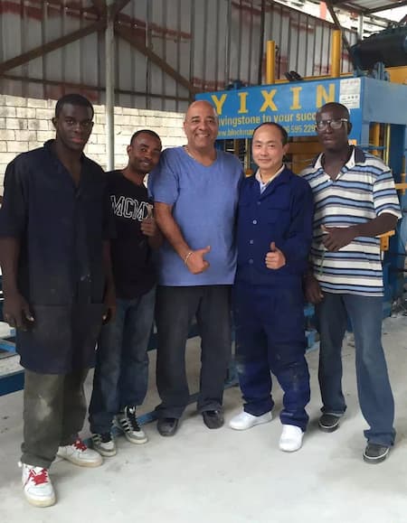 Lini mesin bata cerdas Yixin Qt5-15 di Haiti