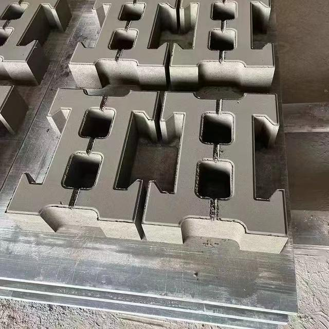 interlocking block making machine equipment